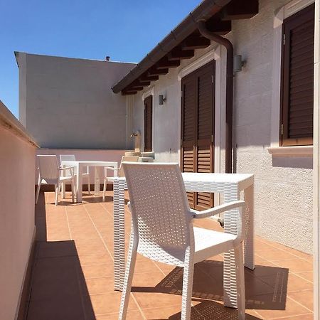 Palazzo Eliss Bed and Breakfast Margherita Di Savoia Buitenkant foto