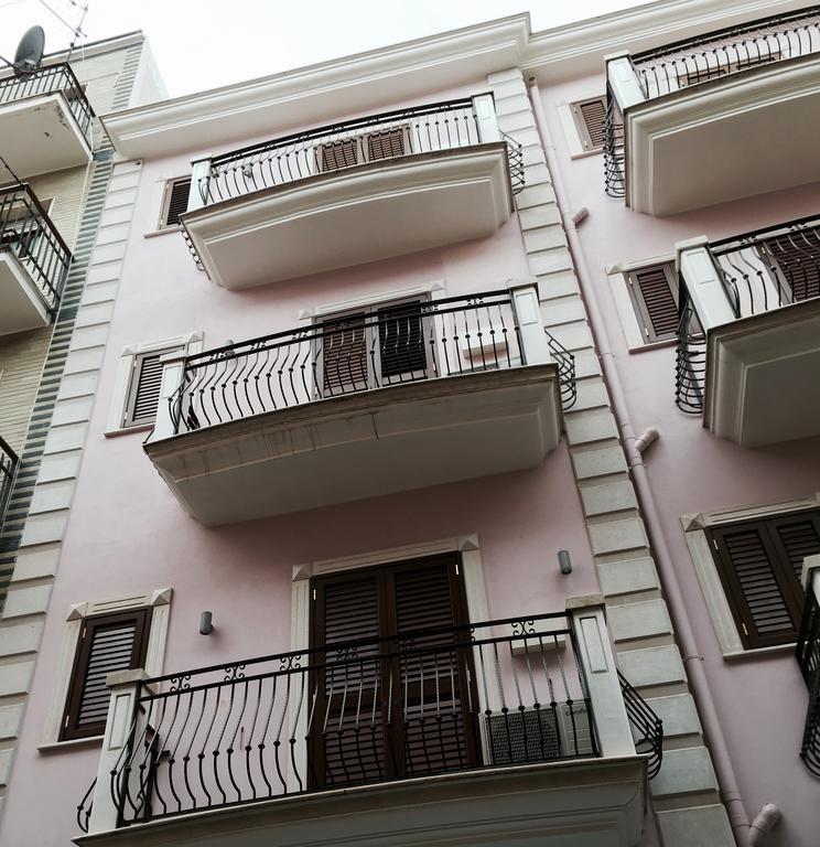 Palazzo Eliss Bed and Breakfast Margherita Di Savoia Buitenkant foto