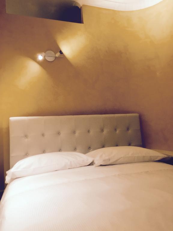 Palazzo Eliss Bed and Breakfast Margherita Di Savoia Kamer foto