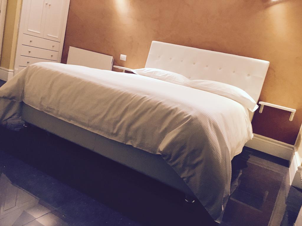 Palazzo Eliss Bed and Breakfast Margherita Di Savoia Buitenkant foto